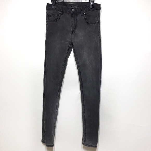 Original Penguin Slim Fit Jeans in Asphalt 30x32 - Picture 2 of 10